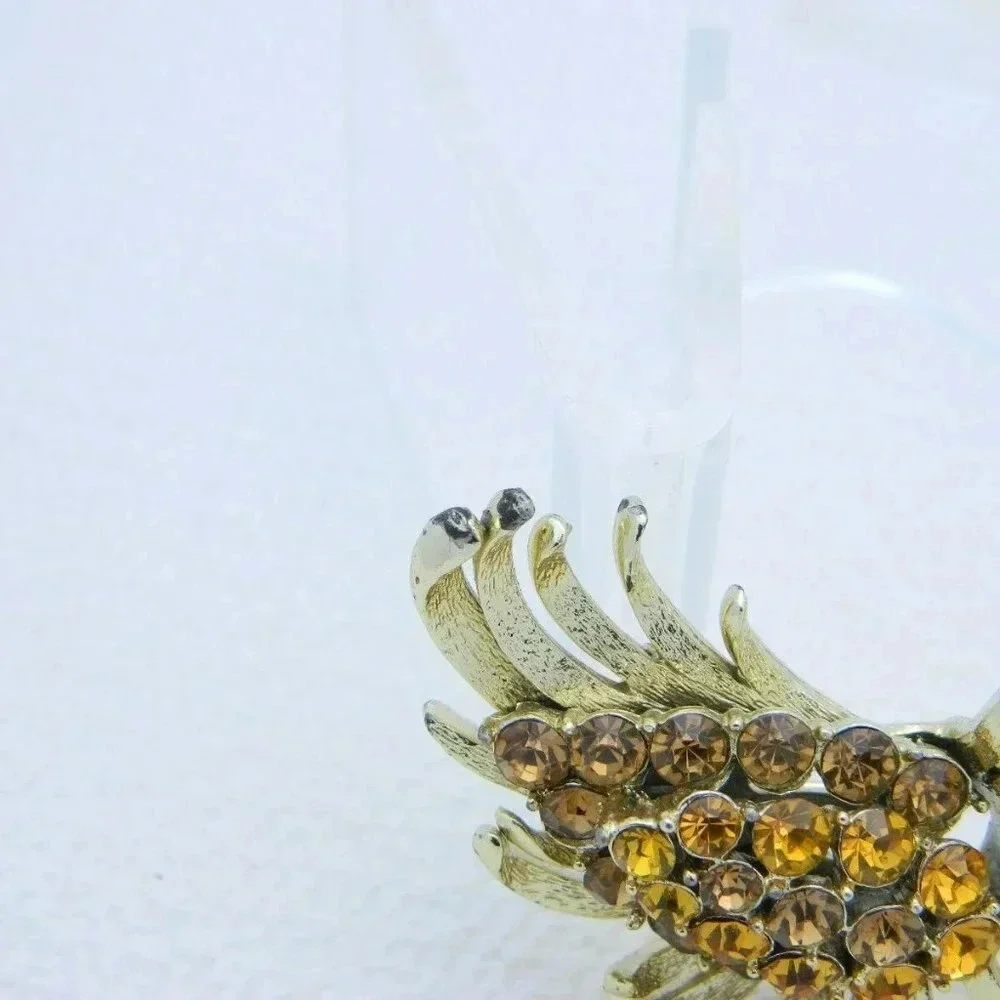 1950s Gold Tone PEGASUS CORO Topaz Rhinestone Pin